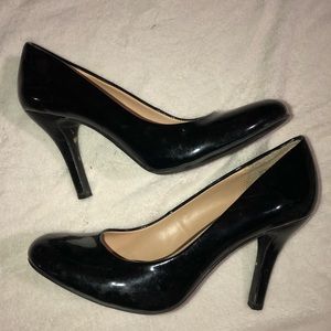 Black heels size 9.5